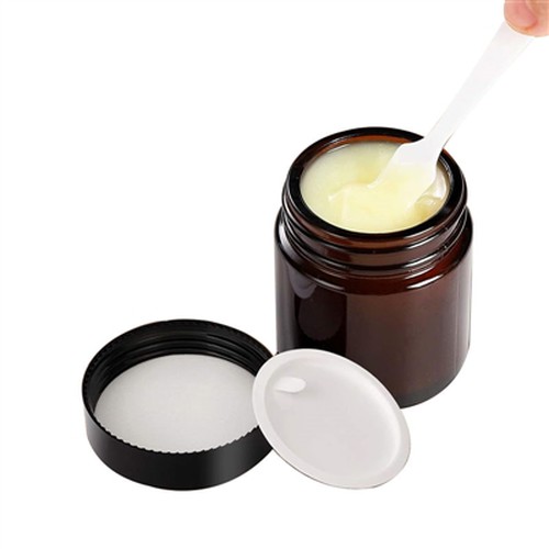 מדוע מותגי קוסמטיקה נוספים בוחרים במיכלי זכוכית ענבר לאחסון חומרים